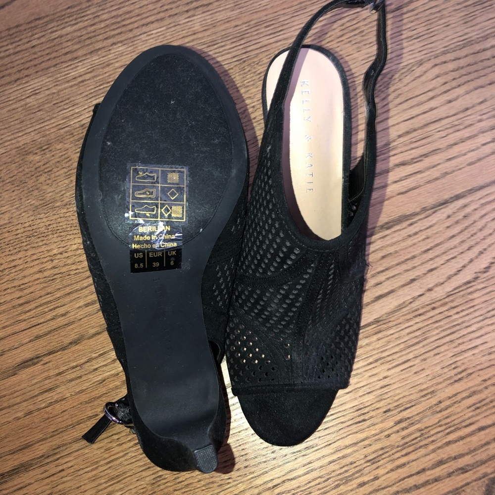Shoes - Picture 3 of 4
